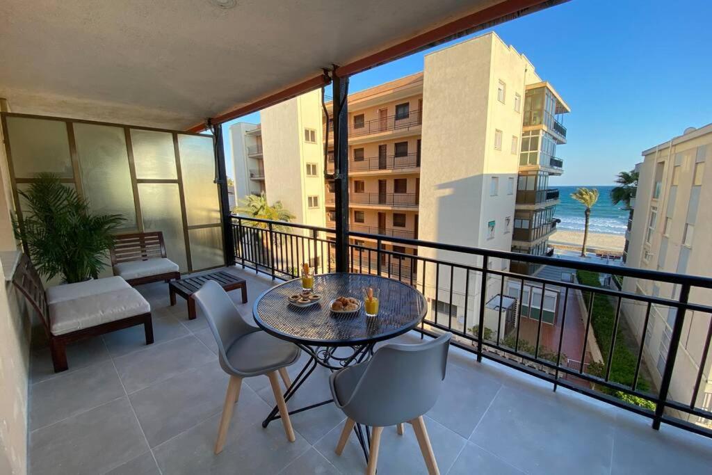 Amplio Apartamento Seaview Lejlighed Salou Eksteriør billede